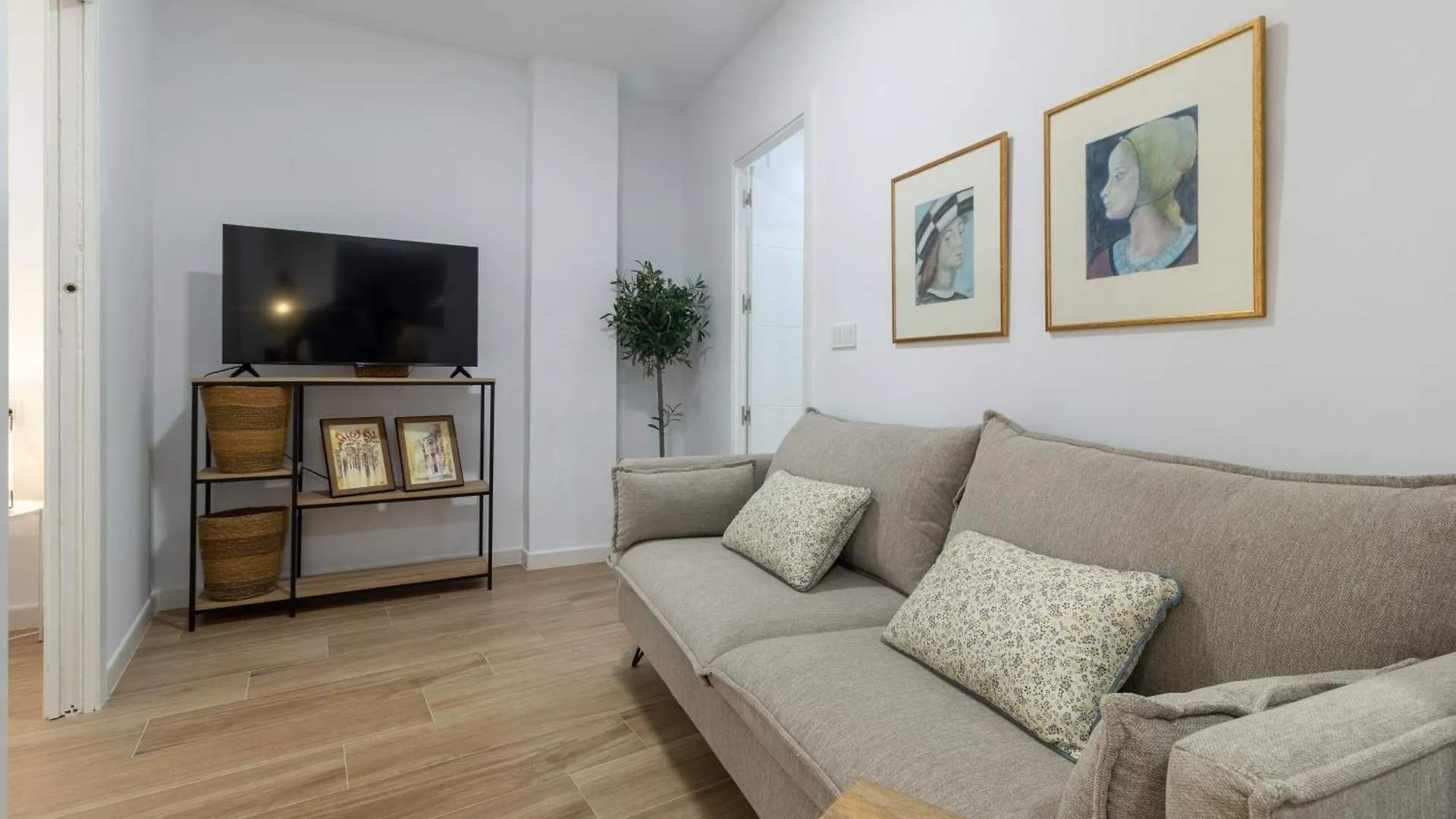 Apartment Apartamento Conde Y Luque Cordoba Spain