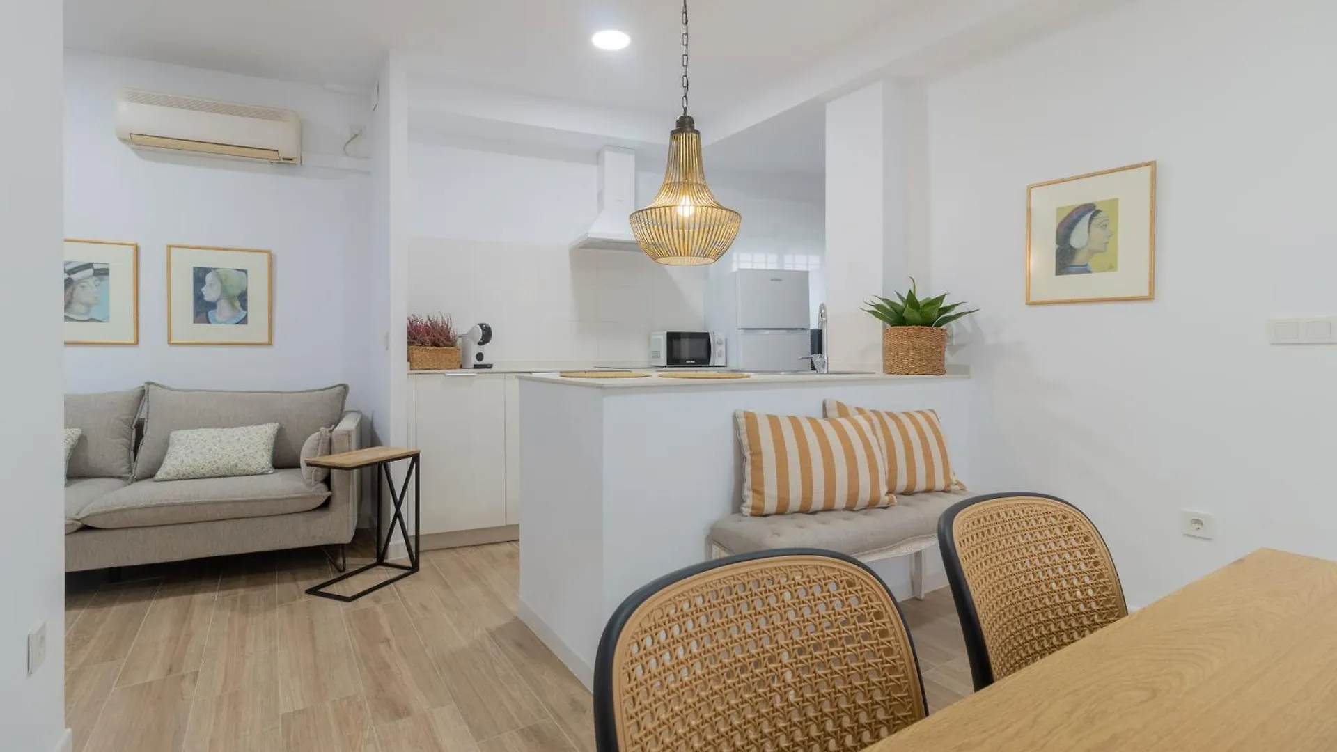 Apartment Apartamento Conde Y Luque Cordoba